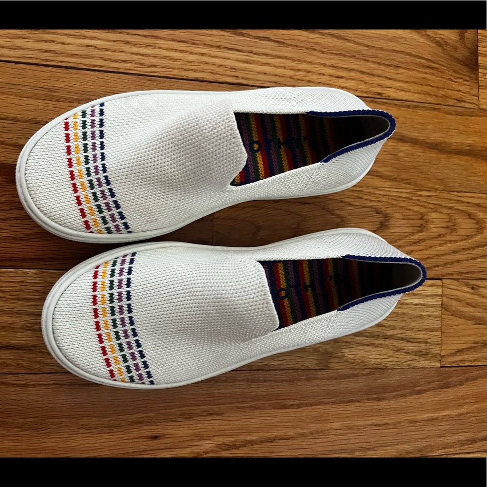 Toddler 12 Rainbow Rothy’s